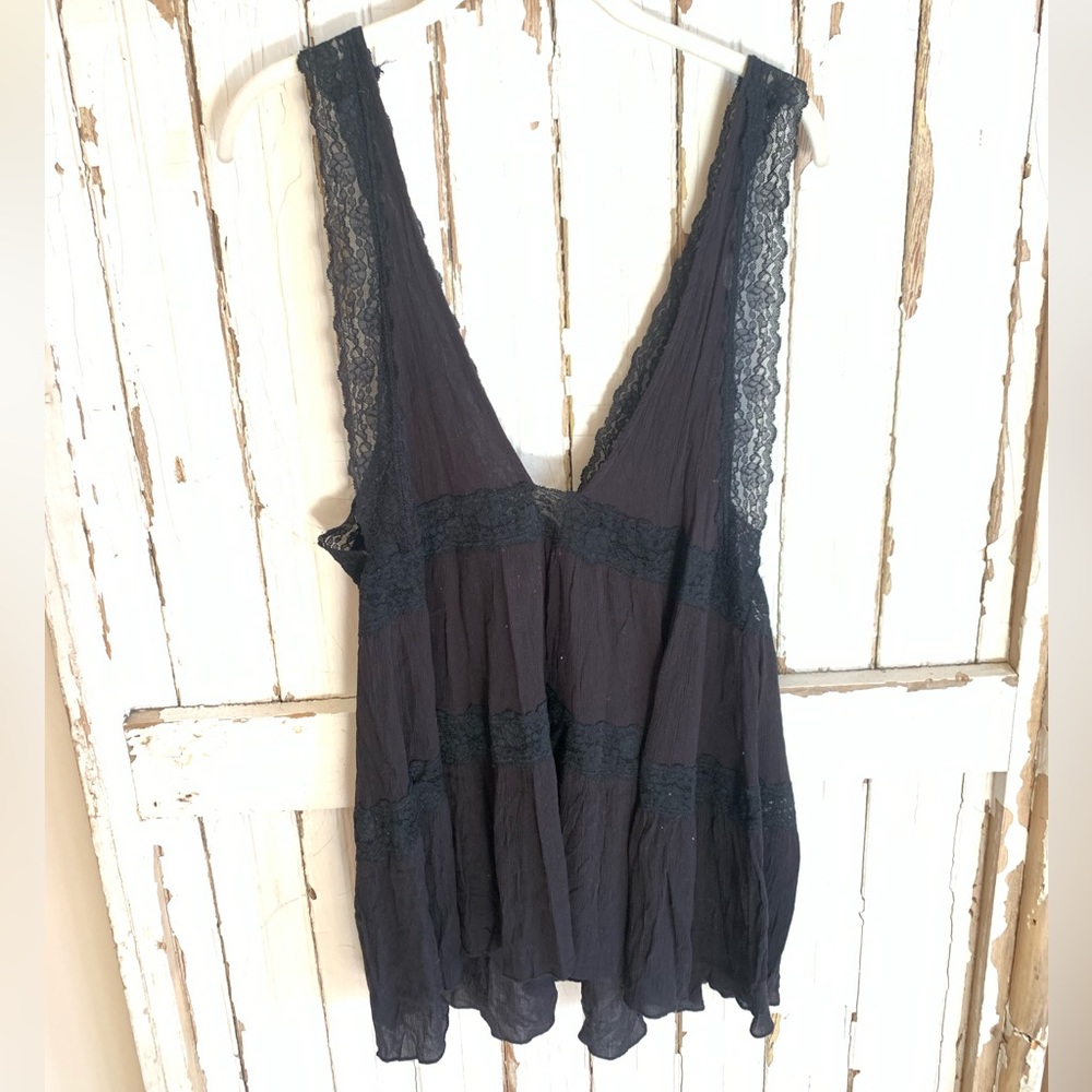 FREE PEOPLE pool coverup black with lace details